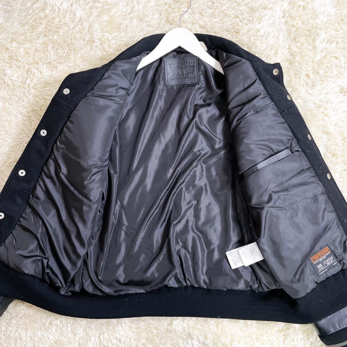 極美品 Levi
