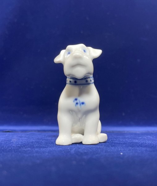 限定SALE,品質保証 ★デンマーク 犬 置物 フィギュリン ブルーフルーテッド★磁器製 陶器 ■2058
