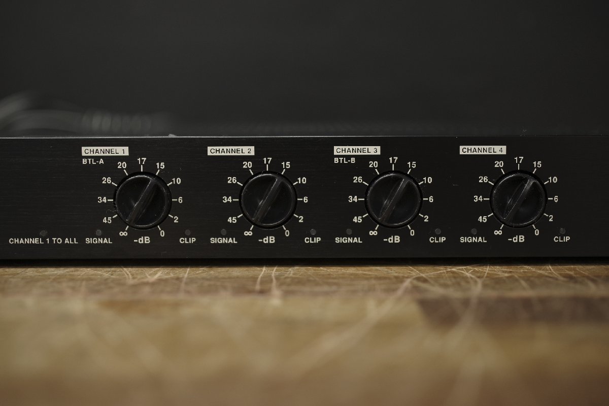 現状品 BOSE ボーズ 1200 VI 4chパワーアンプ 音出し不安定 音響機材 