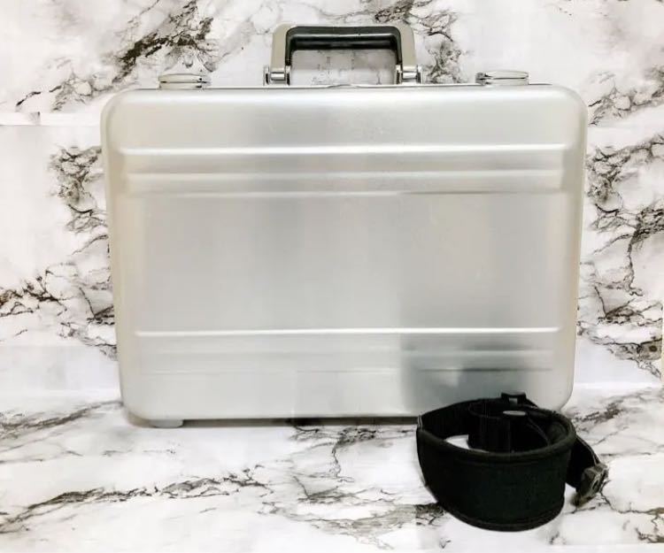 【良品】ZERO HALLIBURTON アタッシュケース ショルダー付 良品zero halliburton アタッシュケース ショルダー付き