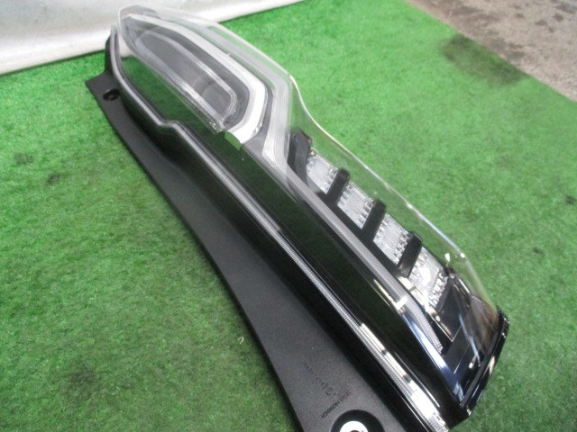 美品 JF3 N-BOX カスタム 純正 LED 右テールライト ランプ ICHIKOH