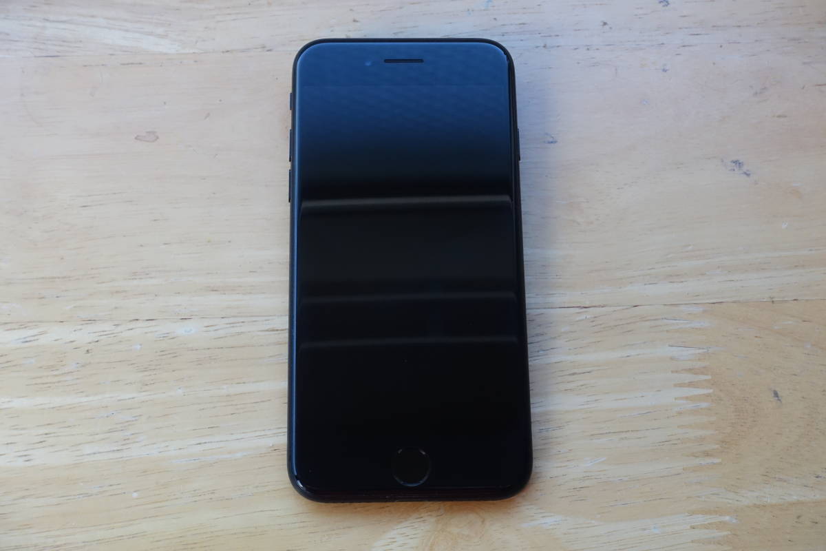 高品質，人気SALE iPhone 7 32GB ブラック SIMフリー 海外版