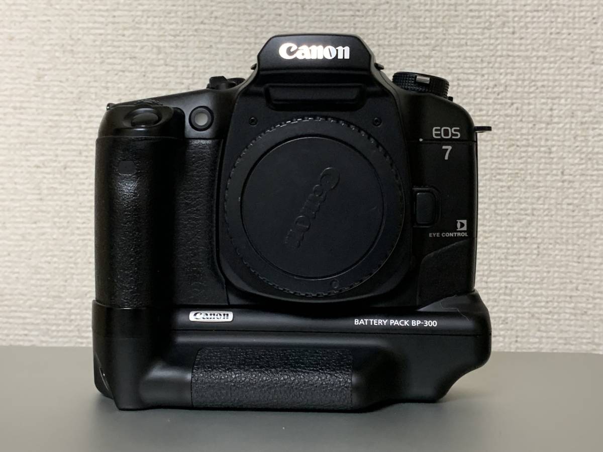 Canon EOS 7 フィルムカメラ 本体 バッテリーパック BP-300付き フィルムカメラ Canon EOS7 + BATTERY PACK BP-300 美品 動作品です
