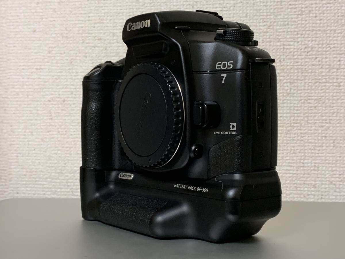 フィルムカメラ Canon EOS7 + BATTERY PACK BP-300 美品 動作品です