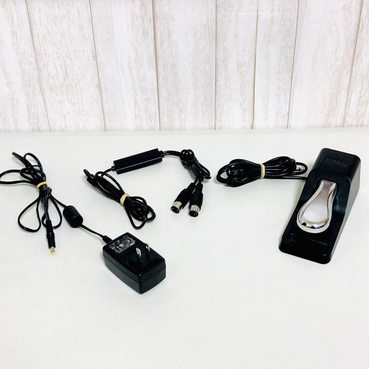 KORG コルグ D1 電子ピアノ 2020年製 音出しok フットペダル/MIDI 