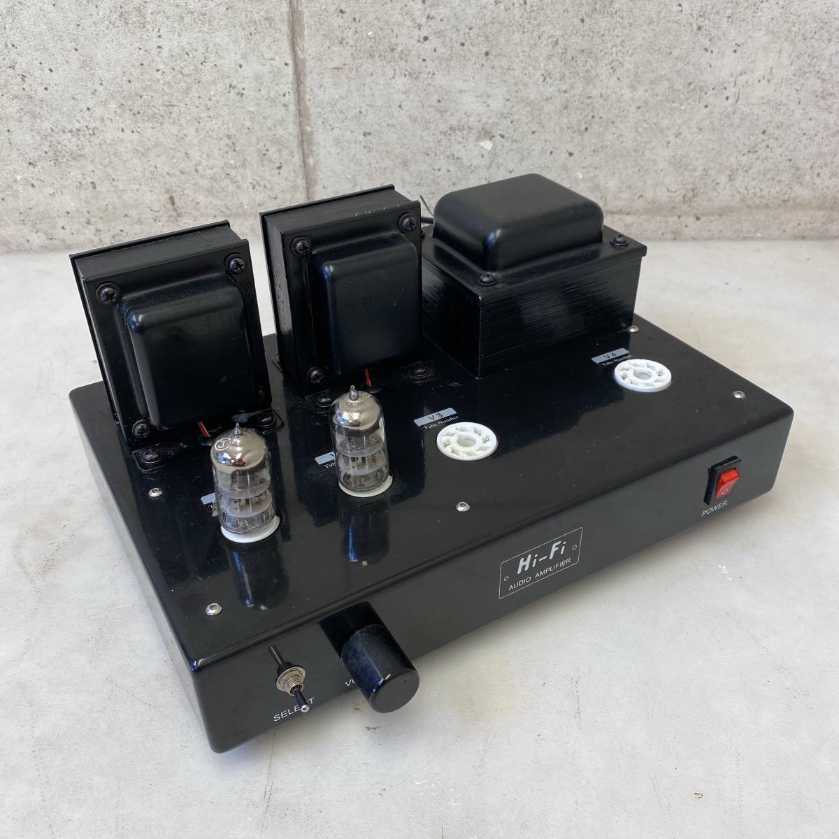 【送料無料】 真空管オーディオアンプ Hi-Fi AUDIO AMPLIFIER 詳細不明 真空管2個付 電源コード付 通電のみ確認済 現状品 A0111-3