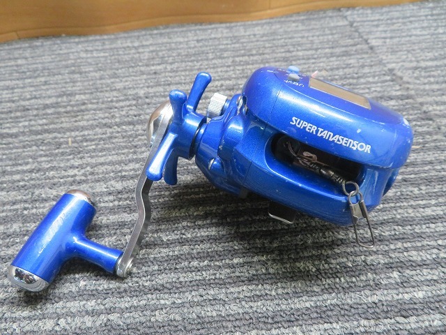 Z☆Daiwa スーパータナセンサー ハイパワーTUNE 300CP リール 棚
