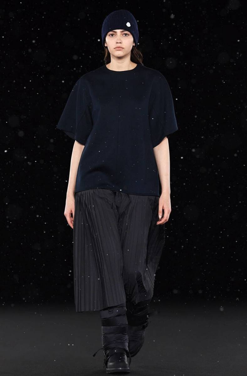 新品【 MONCLER 4 HYKE 】モンクレール ジーニアス ハイク 21-22AW 