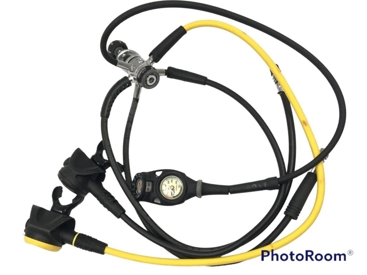 【1円スタート】Mares マレス レギュレーター MR12ST オクトパス Mares rover 2連ゲージ ダイビング用品 スキューバダイビング ゴムホース