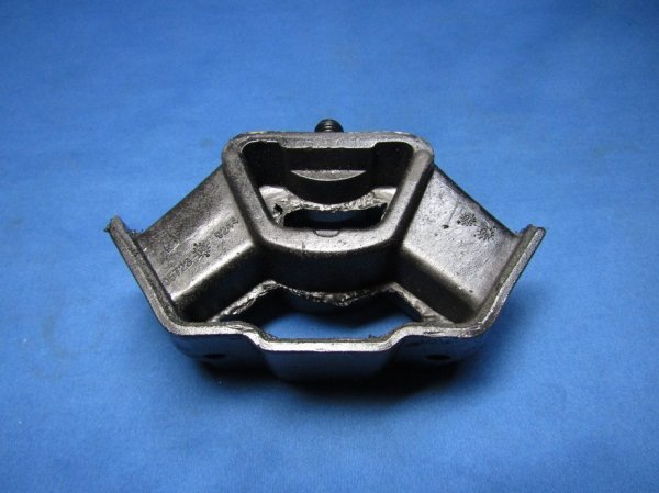 W108 W109 W111 W116 W126 FEBI ミッションマウント 1162400418