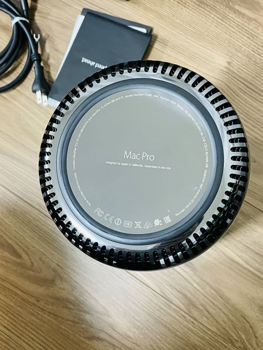 ☆APPLE Mac Pro， Late 2013 ☆Xeon E5 3.5GHz 6コ/64GB/PCIe SSD