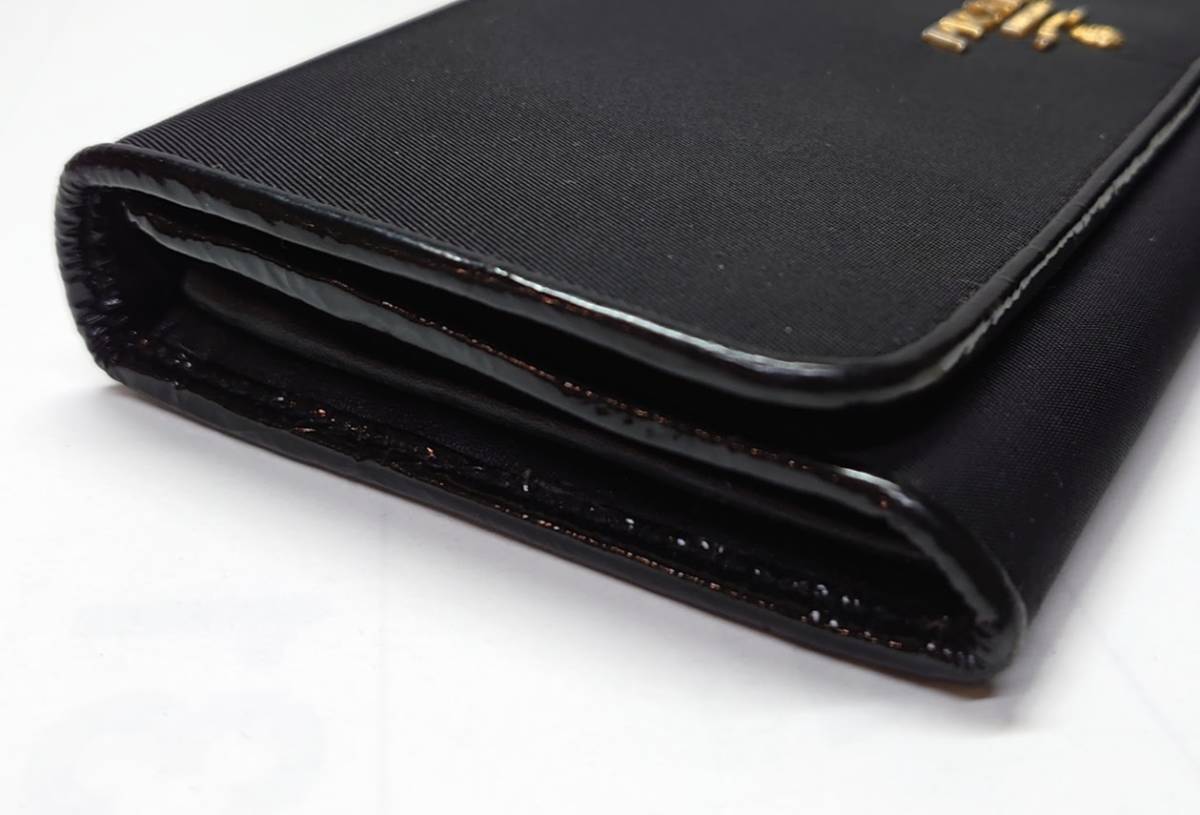 美品】PRADA(プラダ) 長財布 ゴールド金具 ファスナー小銭入付き長財布 