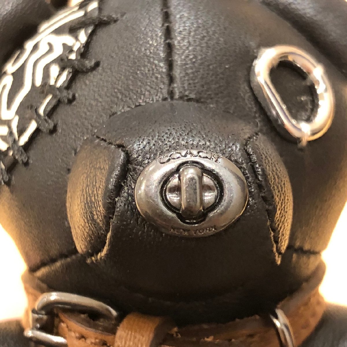 COACH コーチ COACH x Keith Haring キースヘリング BEAR BAG CHARM