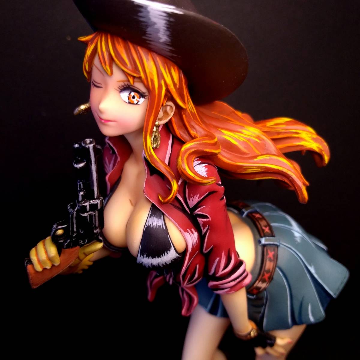 ナミ カスタムリペイント 瞳修正 ワンピース TREASURE CRUISE WORLD JOURNEY NAMI ナミフィギュア 2次元イラスト風 妖艶 ONE PIECE ナミ 瞳修正 ワンピース