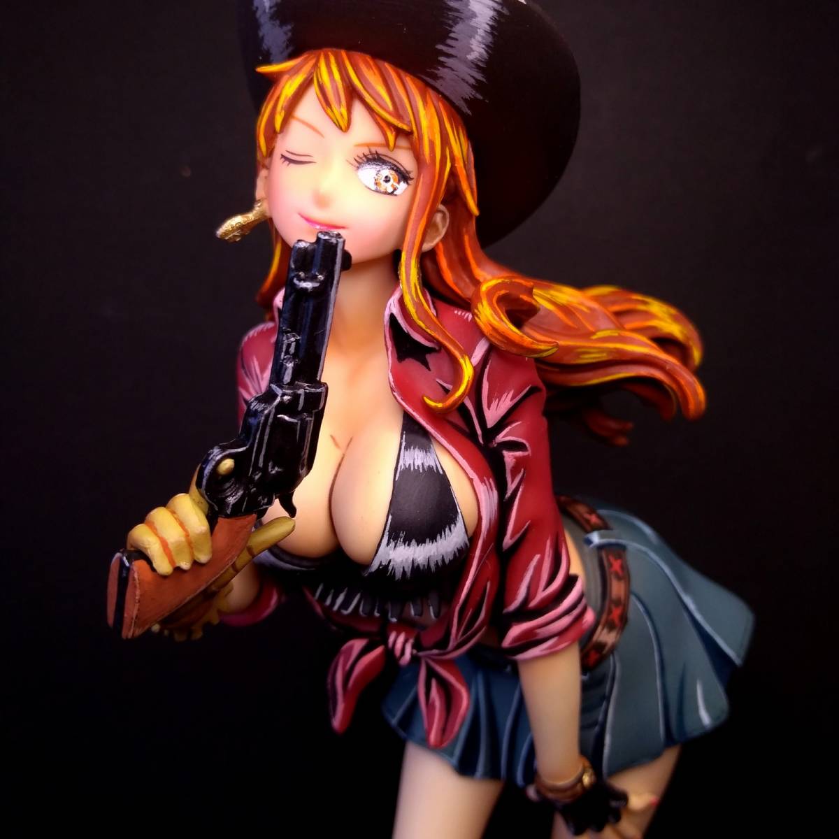 ナミ カスタムリペイント 瞳修正 ワンピース TREASURE CRUISE WORLD JOURNEY NAMI ナミフィギュア 2次元イラスト風 妖艶 ONE PIECE ナミ 瞳修正 ワンピース