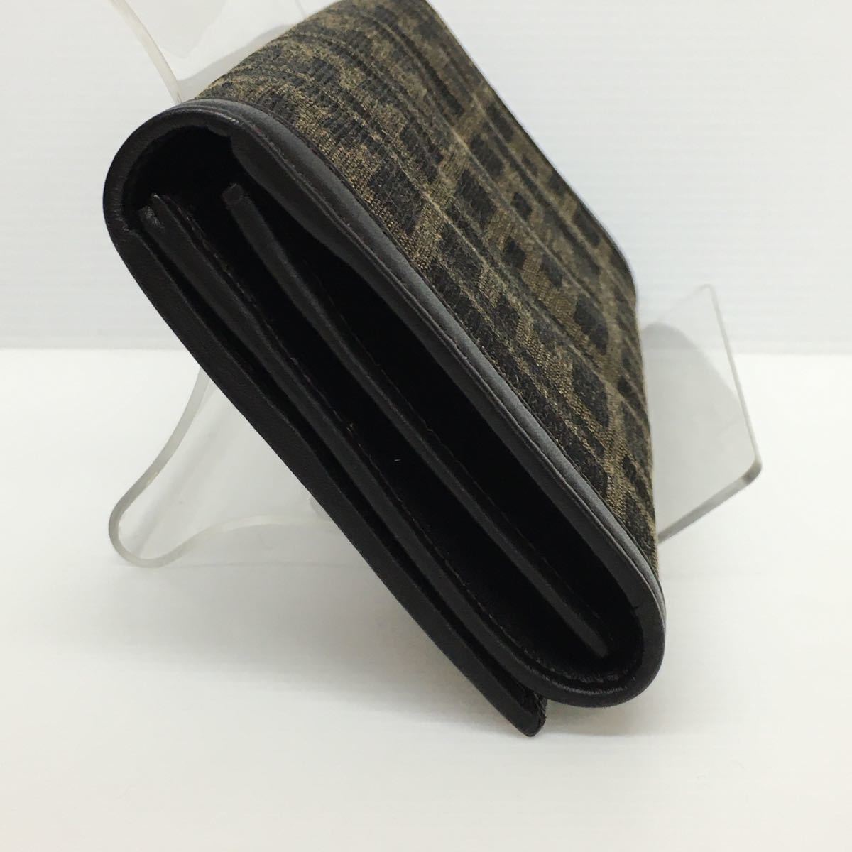 FENDI　フェンディ　ズッカ　二つ折り長財布 楽天市場】フェンディ【FENDI】 ズッカ柄キャンバスXレザー二つ折り長