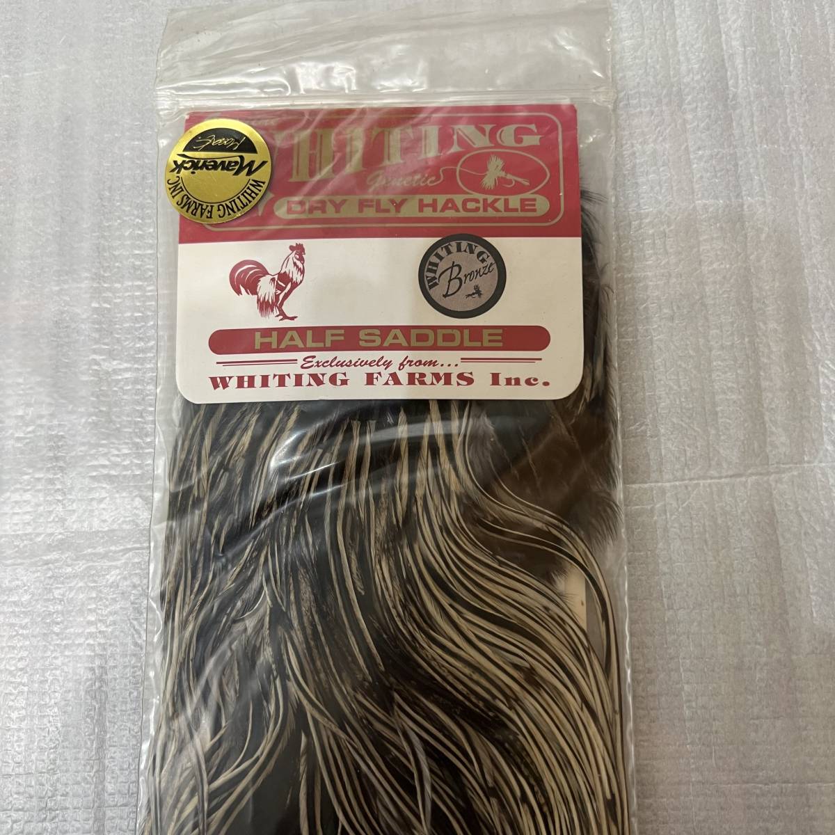 ホワイティング　ハックル　ブロンズ1/2 サドル　シルバーバジャー_3