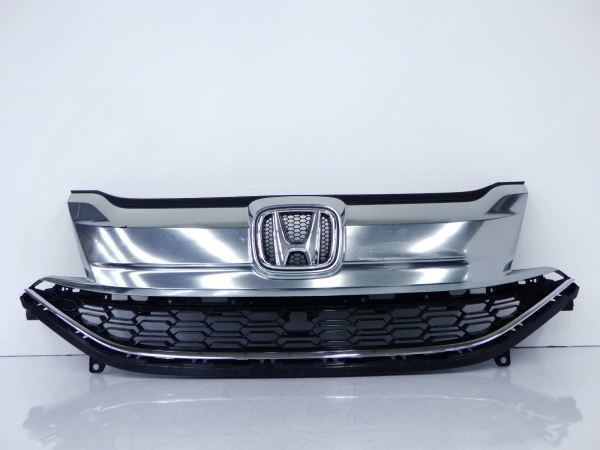 ステップワゴンスパーダ ホンダ 車 フロント グリル E00978
