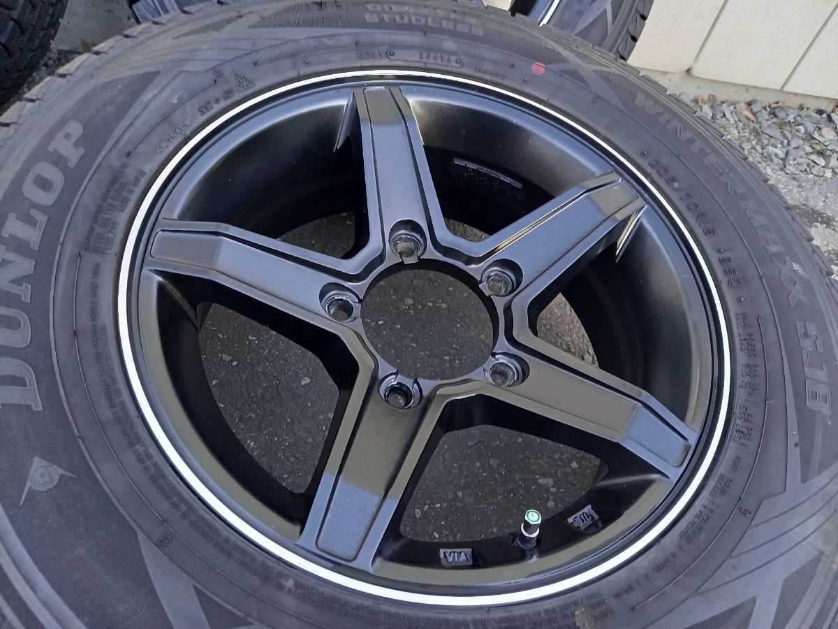 バリ山 205/70R15 15インチ 5.5J +5 PCD139.7 5H 4本 ダンロップ 