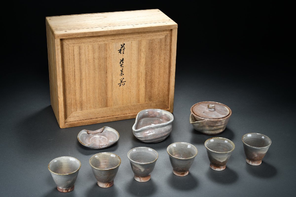 最新作，本物保証 鶴鳴堂 某名家買取品 十四代坂倉新兵衛 萩焼 煎茶器揃 古陶瓷 古美味 古茶道具 時代物 古董品 古美術0111-43(茶碗)｜売買されたオークション情報、yahooの商品情報をアーカイブ公開 - オークフ 萩