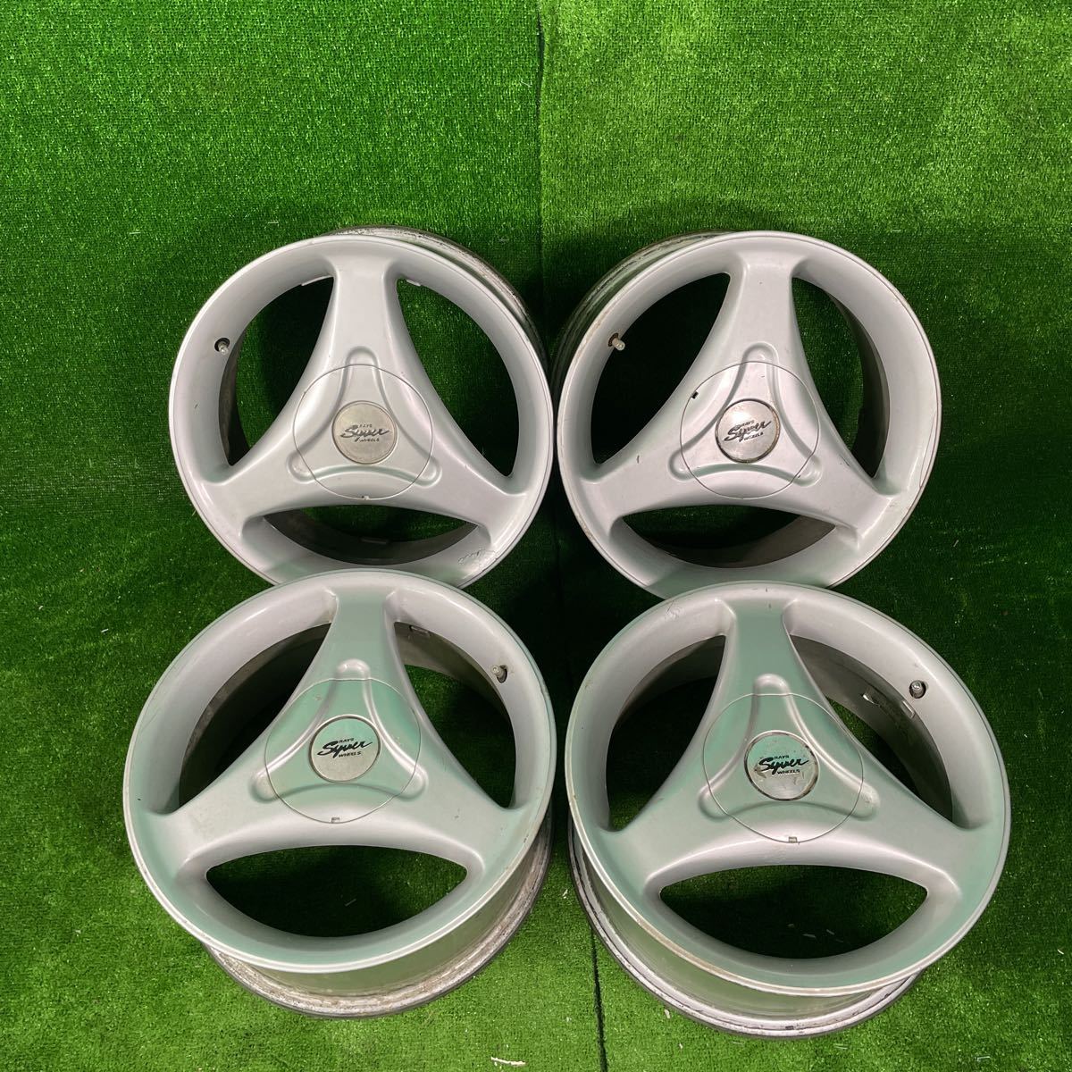 トヨタ アクアクロスオーバー NHP10純正アルミホイール 単品16×6J 中古 