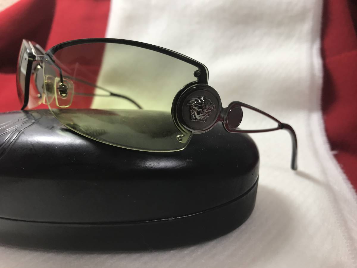 最後1本☆極美品☆hydeモデル☆VERSACE ヴェルサーチ MOD2028
