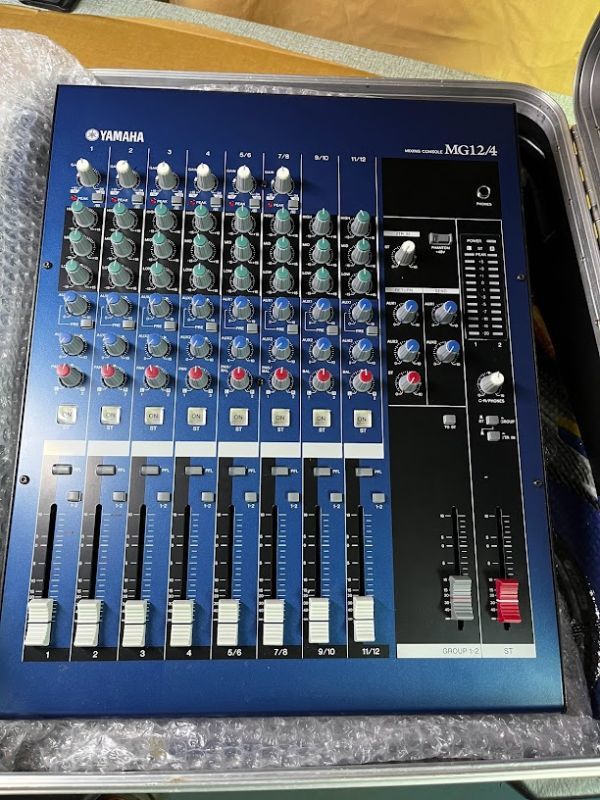YAMAHA アナログミキサー MG12/4FX 送料負担します YAMAHA アナログ