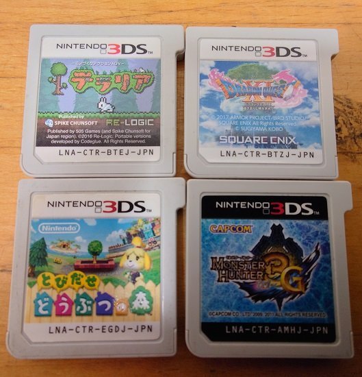 □【中古】Nintendo 3DS ソフト 4本セット [04] // テラリア 