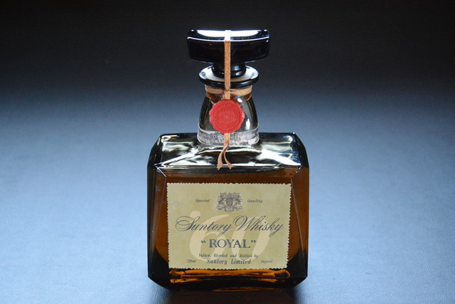 古いお酒 Snntory ROYAL 60 未開栓品 鑑賞用 720ml 検索用語→B10