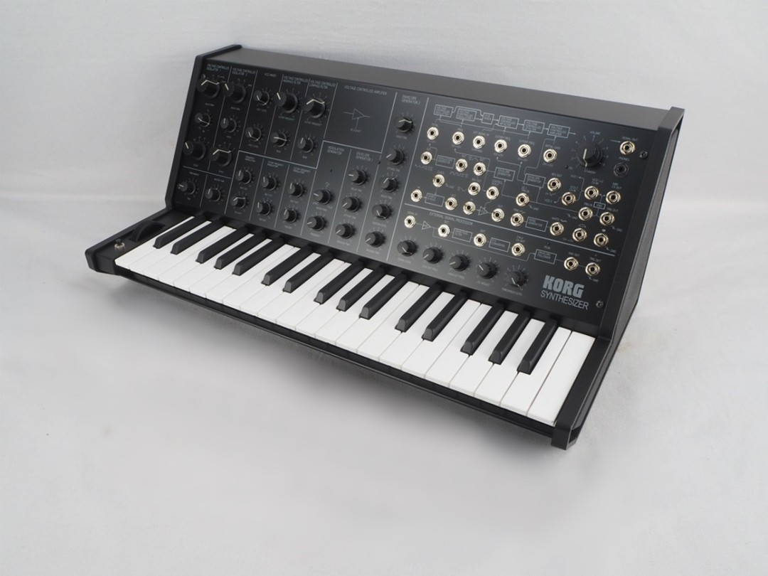 ②E2T230210 KORG コルグ SYNTHESIZER シンセサイザー MS-20 mini 本体のみ 通電確認のみ 現状品 詳細未確認