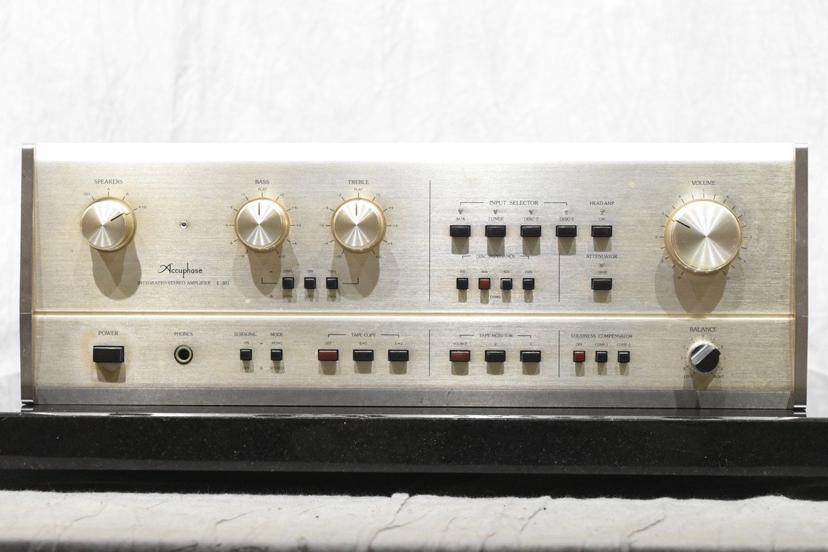 Accuphase アキュフェーズ プリメインアンプ E-301