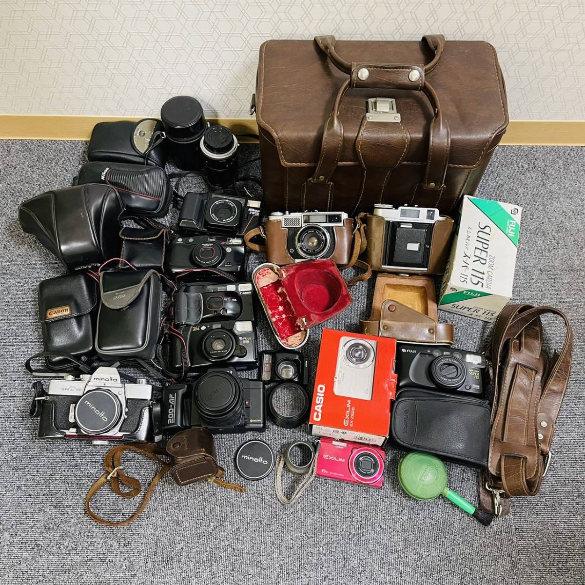 大人気，豊富な MIA‐5280 1円 カメラおまとめ 大量 Nikon Canon MINOLTA KYOCERA CASIO など 長期保管品 ジャンク品 当時物 コレクション カメラ(その他)｜売買されたオークション情報、yahooの商品情報をアーカイブ公開 その他