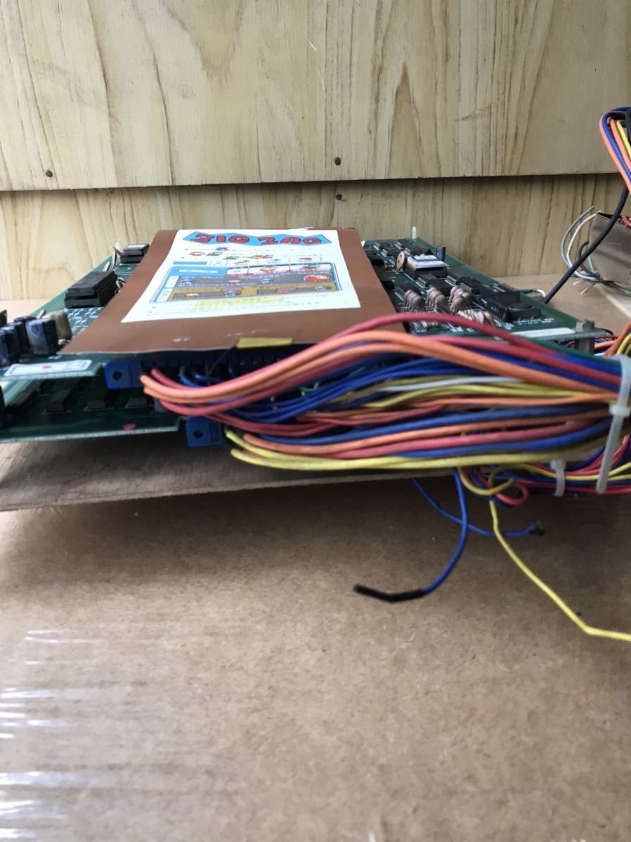 希少品 昭和レトロ アーケードゲーム基盤/機種不明品 貴重 基盤 筐体
