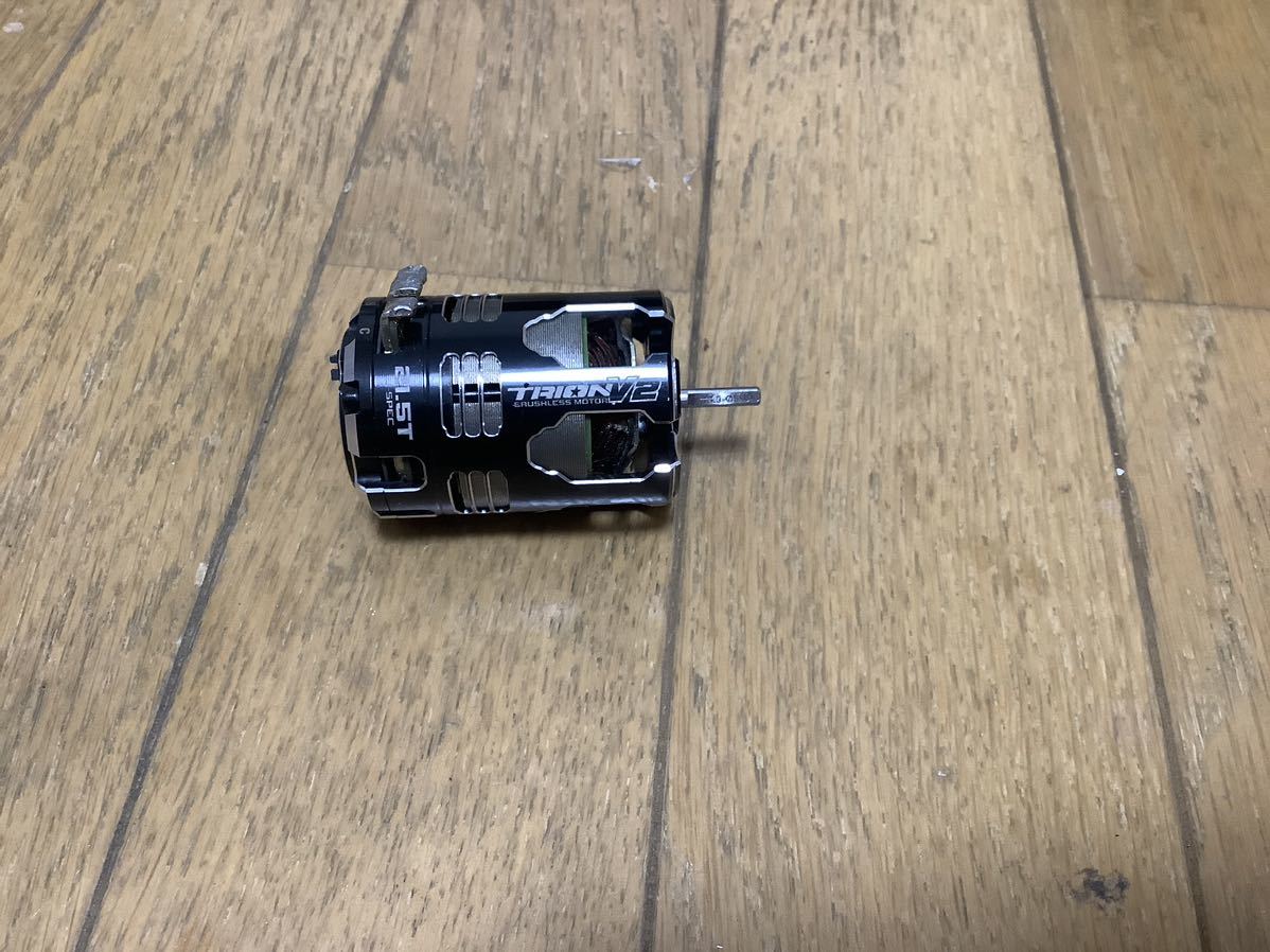 とりおん　ブラシレスモーター V2 21.5T JMRCA 13.5mmチタンシャフト（中古品）