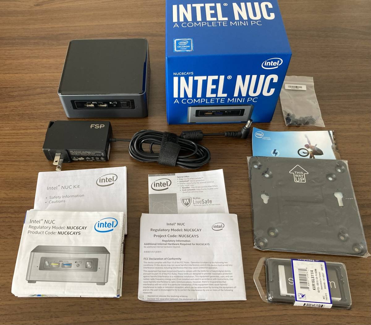 Intel NUC6CAYS / メモリ8GB / 256GB増設済み 中古】NUC Kit NUC6CAYS BOXNUC6CAYSAJ 〔Windows 10〕 ◇09/25(土
