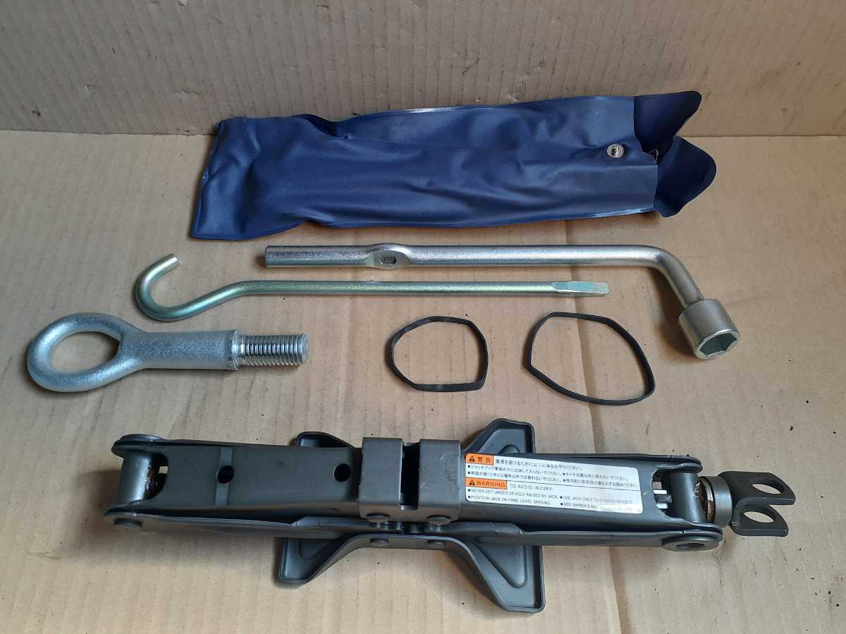 ZC71S スイフト 車載ジャッキ パンタグラフジャッキ 車載工具 700kg スズキ 89910-63JL0