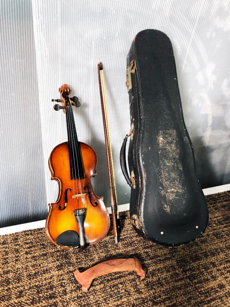 ◎☆ 中古☆SUZUKI VIOLIN 鈴木バイオリン 1/10 NO.11 1962 弓 ケース