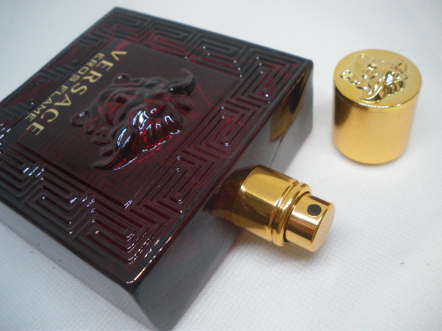 美品]VERSACE(ヴェルサーチ)エロス フレイム EDP・SP 100m