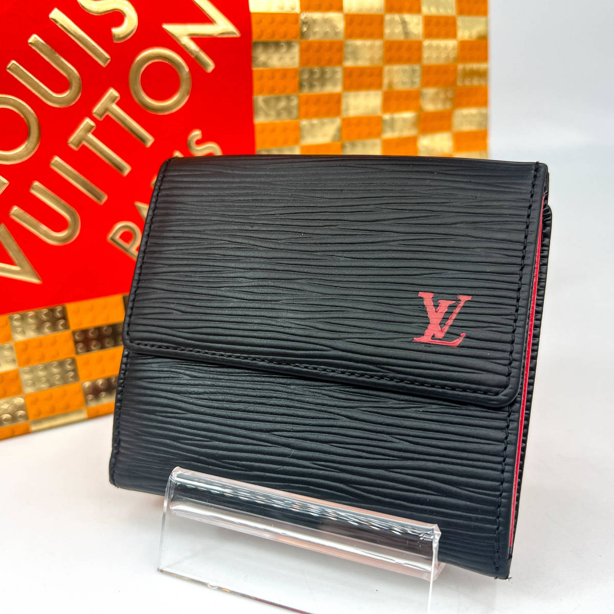 ルイヴィトン エピ ポルトモネビエ ヴィエノワ 黒 二つ折り財布 M63242