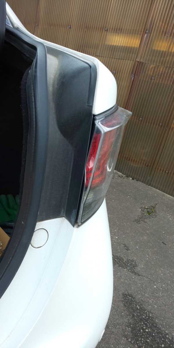 レクサスgs10系　後期純正テール ☆ レクサス 純正 GS 10系 後期 テールライト ☆ 新品 ☆ 前期車に装着