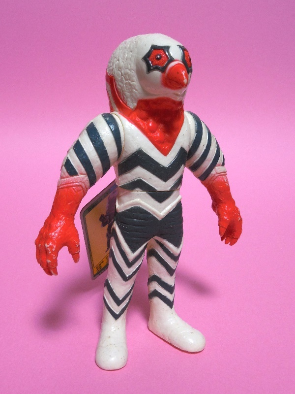 怪獣ソフビ 1983年物～ 初版 ガッツ星人 プラタグ付 1983 バンダイ ウルトラコレクション 硬質