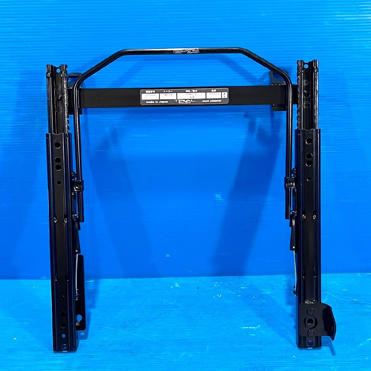 RECARO シートレール ハイエース用 トライアル製 新品未使用 左右セット】 RECARO用 トライアル製 TRIAL シートレール