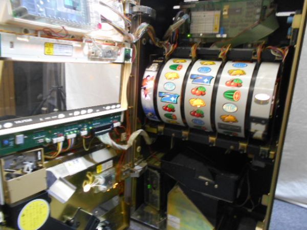 引取りOK☆パチスロ実機 巨人の星 4号機 4号機 巨人の星