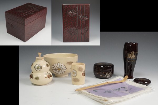 鎌倉彫竹紋茶箱 (茶碗 振出 茶巾筒 振出 棗 茶筅筒 香合 茶杓) 茶道具