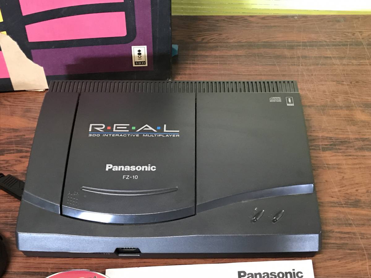 Panasonic 3DO REAL FZ-10 interactive multiplayer 2controllers w/box ...