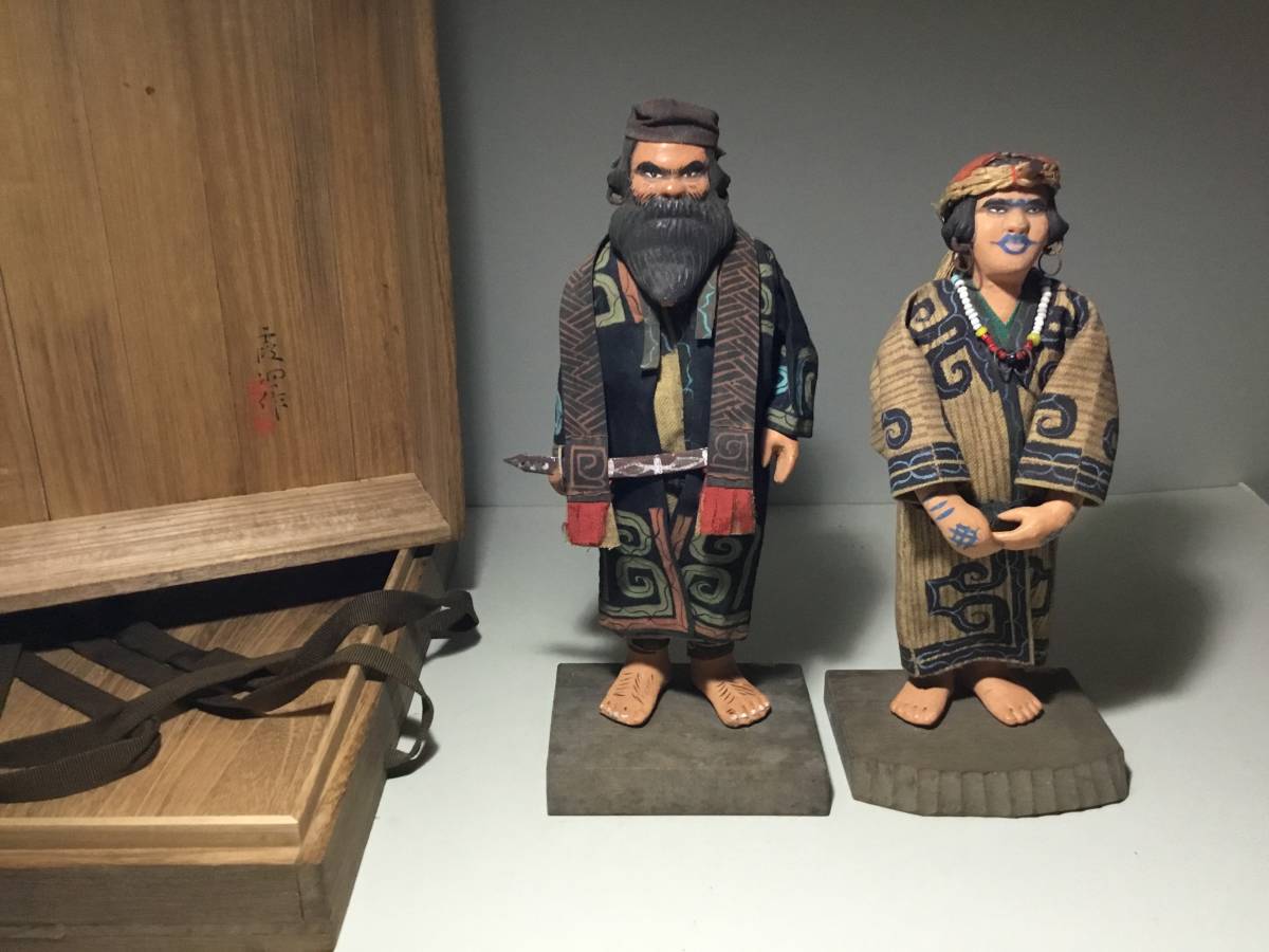 定番人気，高品質 ◇大きなアイヌ人形2体 / 在銘◇北方工芸工房
