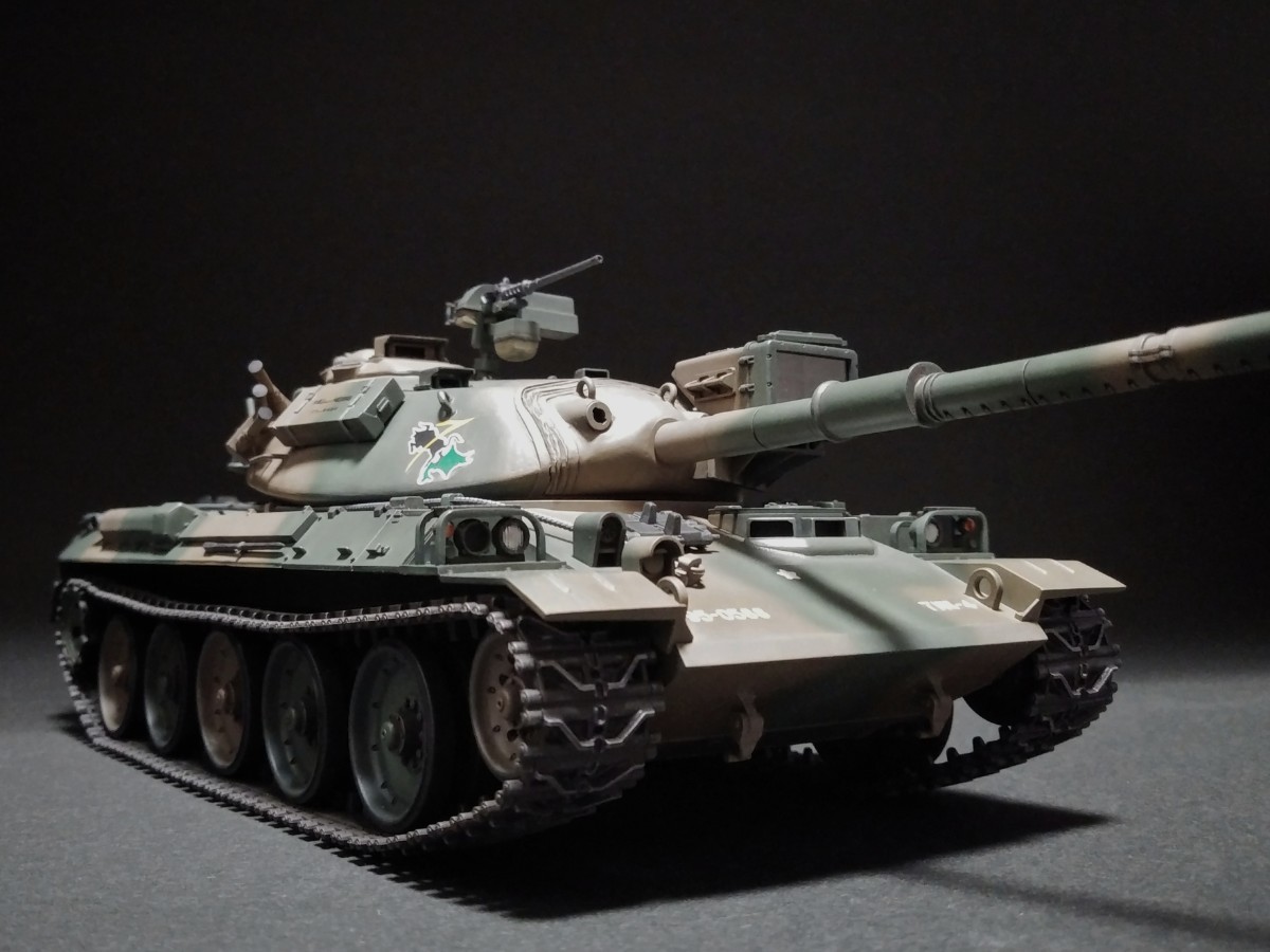 タミヤ 1/35 陸上自衛隊 74式戦車 第71戦車連隊【塗装完成品】(完成品