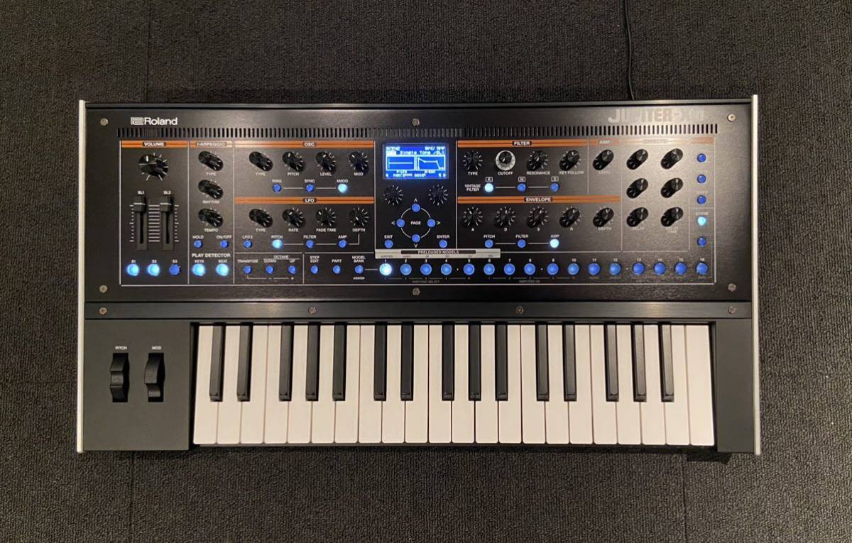 Roland Jupiter Xm 美品 ソフトケース付 ホビー、カルチャー コルグ