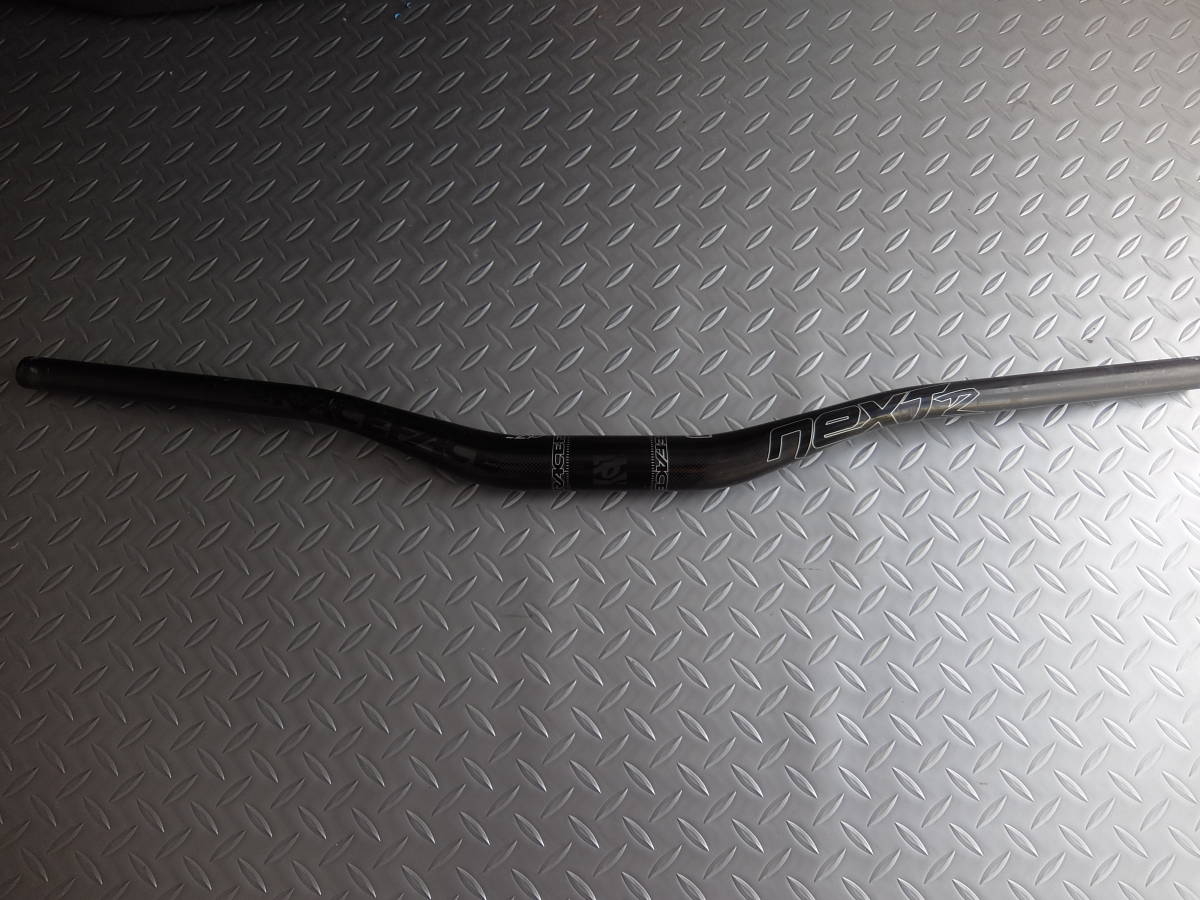 RACE FACE NEXTカーボンライザーバー760mm径35mmライズ35（中古品