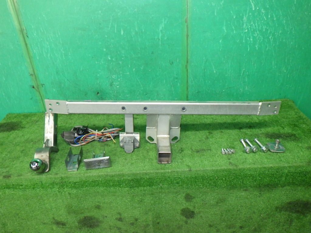 クラウンエステート[JZS171W]社外 SUNROCKY ヒッチメンバー サンロッキー